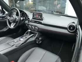 Mazda MX-5 (2017) thumbnail 11