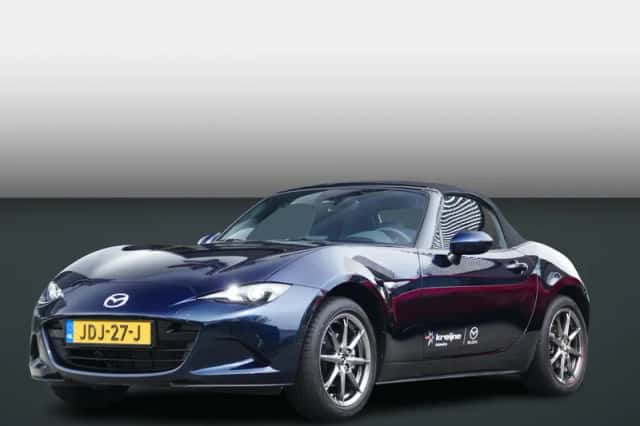 Mazda MX-5 (2025) thumbnail 2
