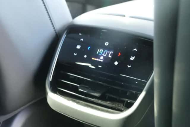 Mazda CX-6e (0) thumbnail 1