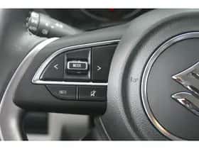 Suzuki Swift (2024) thumbnail 11