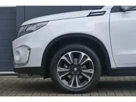 Suzuki Vitara (2021) thumbnail 5