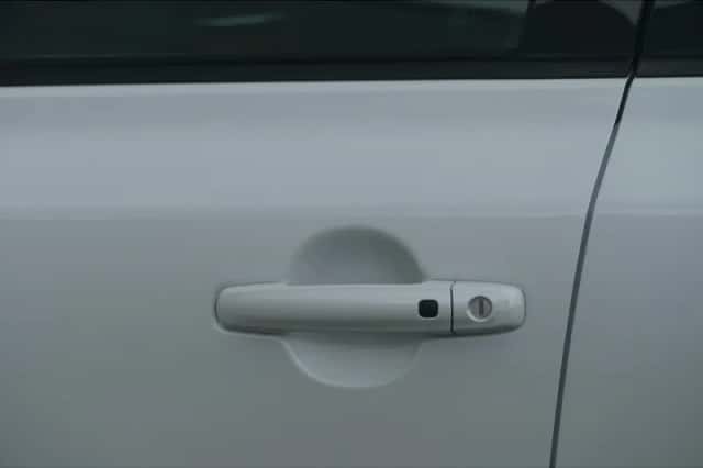 Suzuki Vitara (2021) thumbnail 6