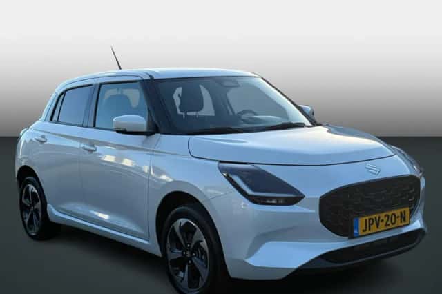 Suzuki Swift (2025) thumbnail 2