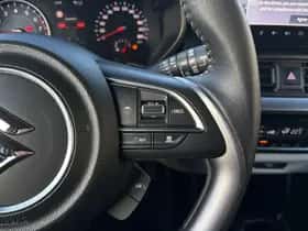 Suzuki Swift (2025) thumbnail 11
