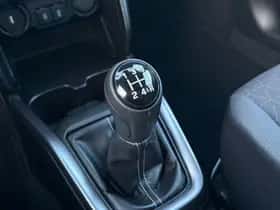 Suzuki Swift (2025) thumbnail 18