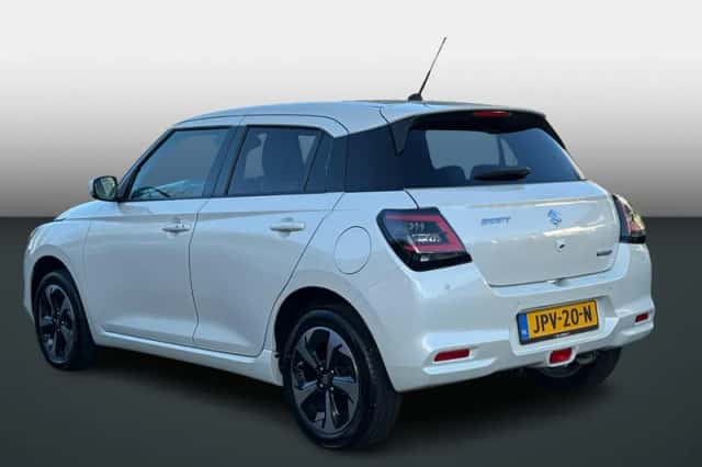 Suzuki Swift (2025) thumbnail 4