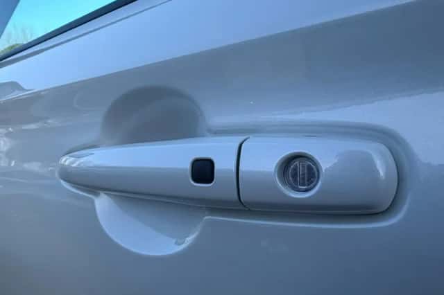 Suzuki Swift (2025) thumbnail 6