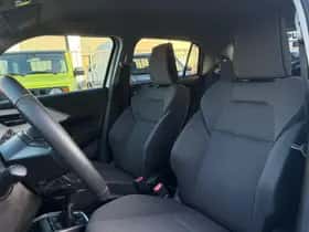 Suzuki Swift (2025) thumbnail 8