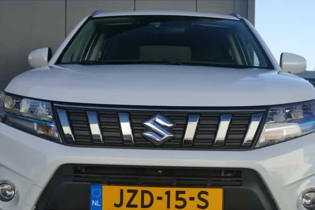 Suzuki Vitara (2021) thumbnail 5