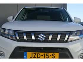 Suzuki Vitara (2021) thumbnail 5