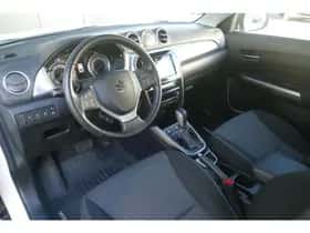 Suzuki Vitara (2021) thumbnail 6