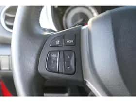 Suzuki Vitara (2022) thumbnail 12