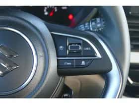 Suzuki Swift (2025) thumbnail 12