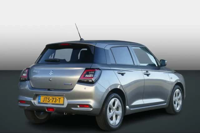 Suzuki Swift (2025) thumbnail 3