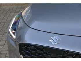 Suzuki Swift (2025) thumbnail 5