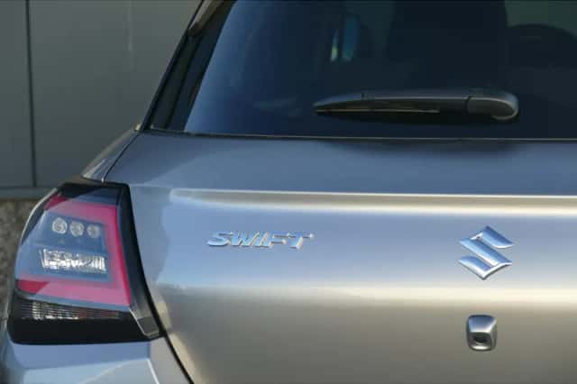 Suzuki Swift (2025) thumbnail 6