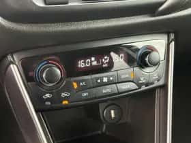 Suzuki S-Cross (2022) thumbnail 17