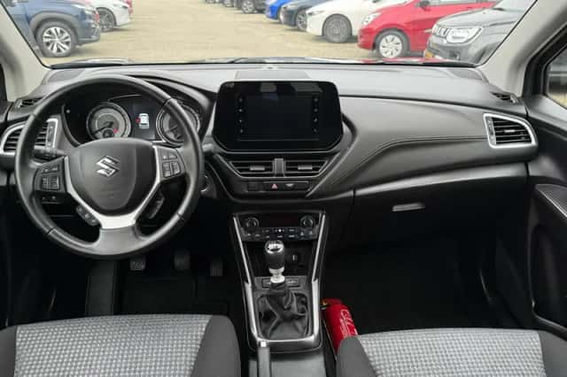 Suzuki S-Cross (2022) thumbnail 6