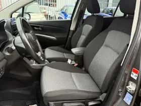 Suzuki S-Cross (2022) thumbnail 7