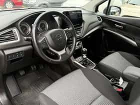 Suzuki S-Cross (2022) thumbnail 9