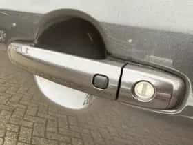 Suzuki S-Cross (2022) thumbnail 10