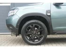 Dacia Duster (2023) thumbnail 4