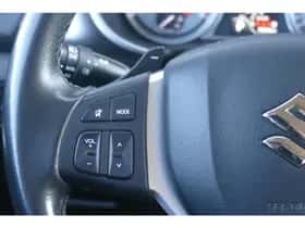 Suzuki Vitara (2023) thumbnail 12