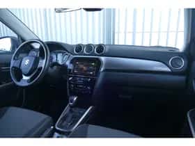 Suzuki Vitara (2023) thumbnail 8