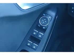 Ford Fiesta (2019) thumbnail 31