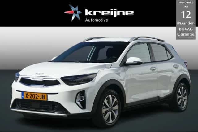 Kia Stonic (2023) thumbnail 1