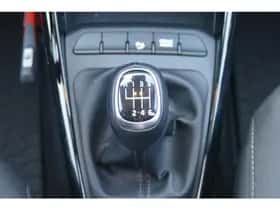 Kia Stonic (2023) thumbnail 26