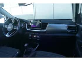 Kia Stonic (2023) thumbnail 9