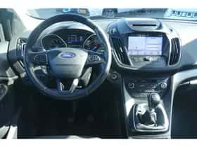 Ford Kuga (2018) thumbnail 12