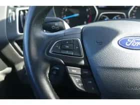 Ford Kuga (2018) thumbnail 16