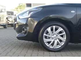 Suzuki Swift (2024) thumbnail 5
