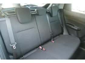 Suzuki Swift (2024) thumbnail 9