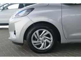 Hyundai i10 (2023) thumbnail 4