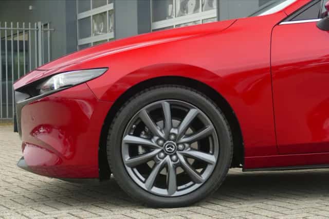 Mazda 3 (2022) thumbnail 4