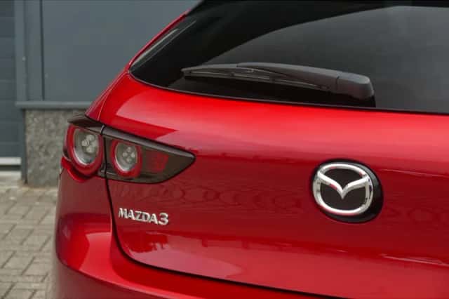 Mazda 3 (2022) thumbnail 5