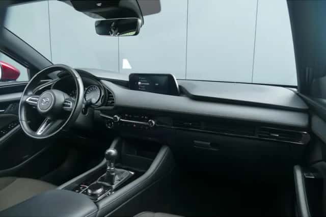 Mazda 3 (2022) thumbnail 6