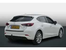 Mazda 3 (2018) thumbnail 3