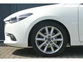 Mazda 3 (2018) thumbnail 5