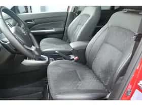 Suzuki Vitara (2019) thumbnail 9