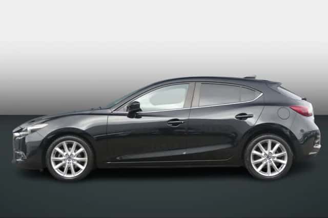 Mazda 3 (2018) thumbnail 2
