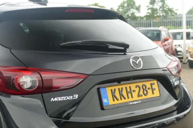 Mazda 3 (2018) thumbnail 6