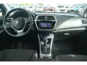Suzuki S-Cross (2017) thumbnail 9