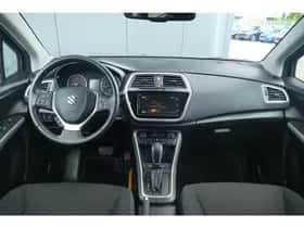 Suzuki S-Cross (2018) thumbnail 11