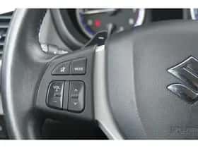 Suzuki S-Cross (2018) thumbnail 13