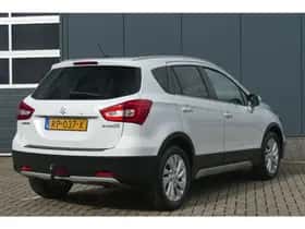Suzuki S-Cross (2018) thumbnail 3