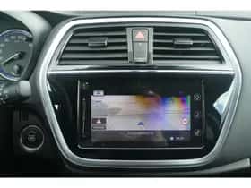 Suzuki S-Cross (2018) thumbnail 23